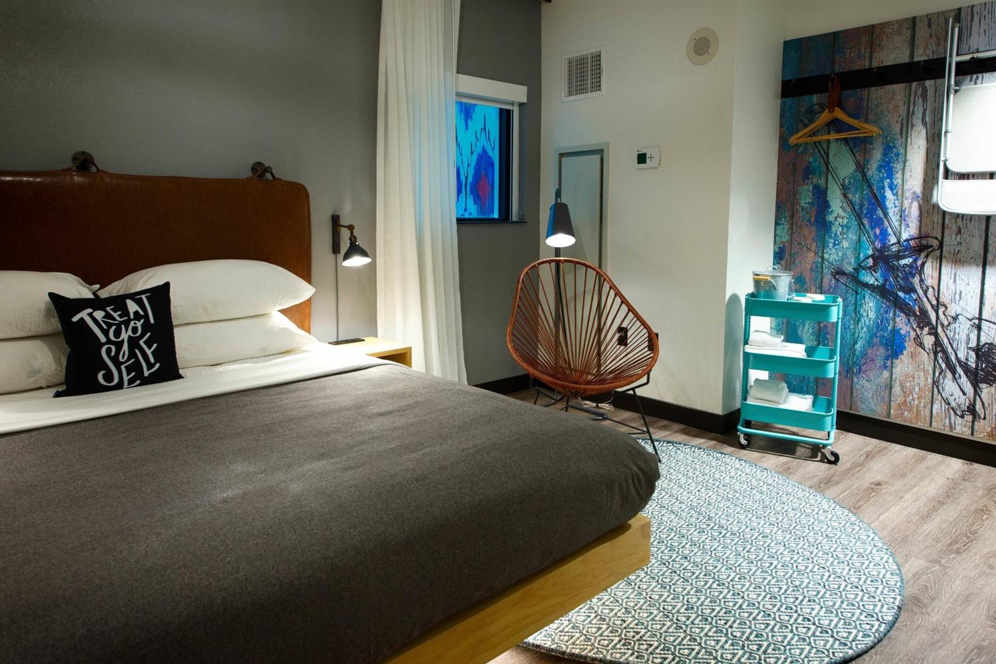 Готель Moxy New Orleans Downtown/French Quarter Area Екстер'єр фото